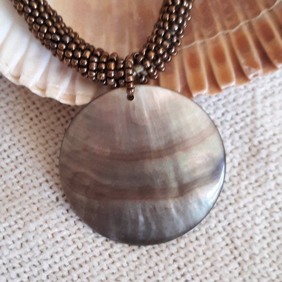 Shell necklace - Picture 8 of 10